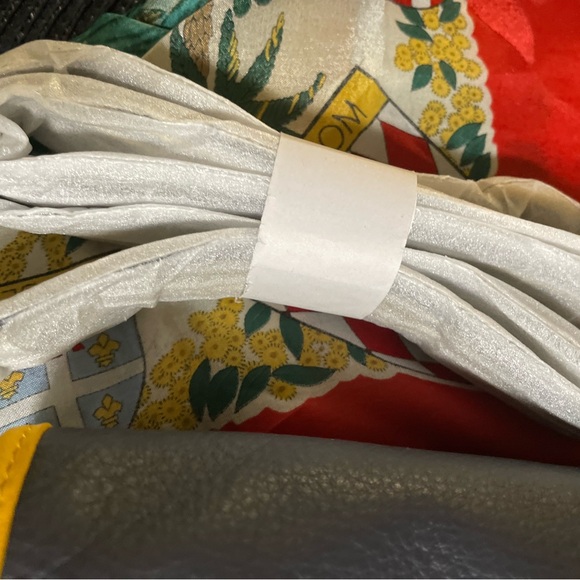 NWT. Lacoste Women's Court Line Contrast Piping Small Hobo Bag - Picture 7 of 13